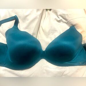 Victoria’s Secret Dream Demi padded bra. Only worn a couple times. 36DD